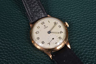 Lot 288 - A c1960s Tudor manual wind 9ct gold cased wristwatch head