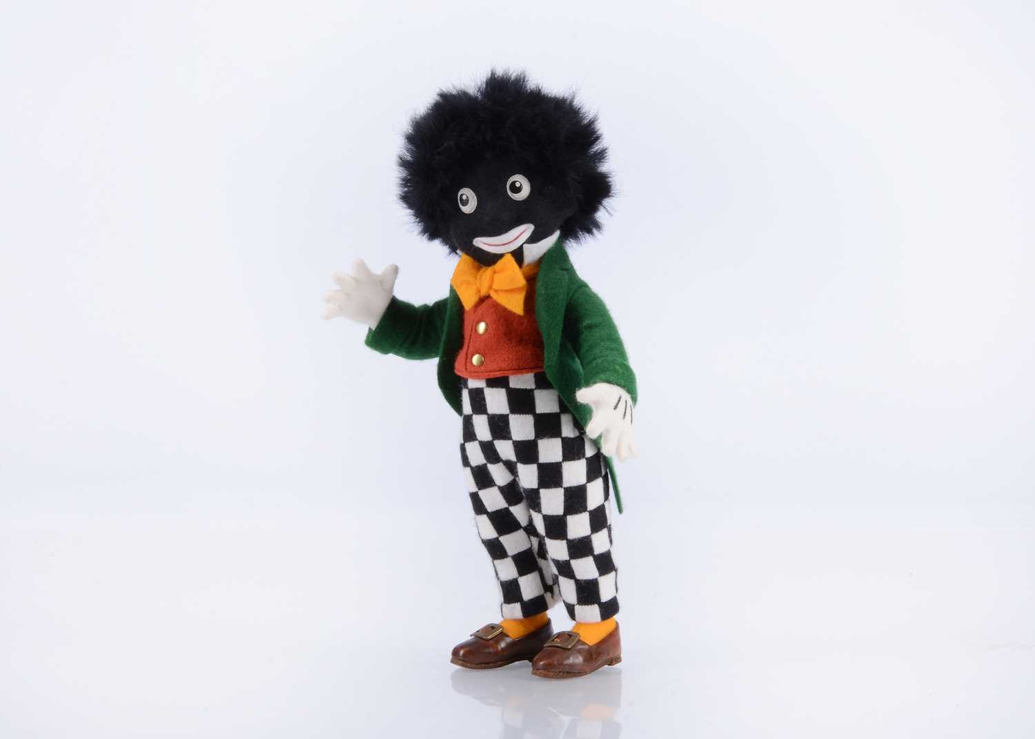 Lot 6 - A limited edition R John Wright Collectors Club Piece Golliwogg