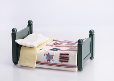 Lot 11 - A limited edition R John Wright Raggedy Ann Collection bed