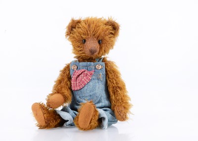 Lot 20 - A Memory Lain Bears Oliver artist teddy bear by Sue Lain