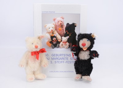 Lot 50 - A pair of Steiff limited edition Little Blackey & Little Whitey Teddy Babies
