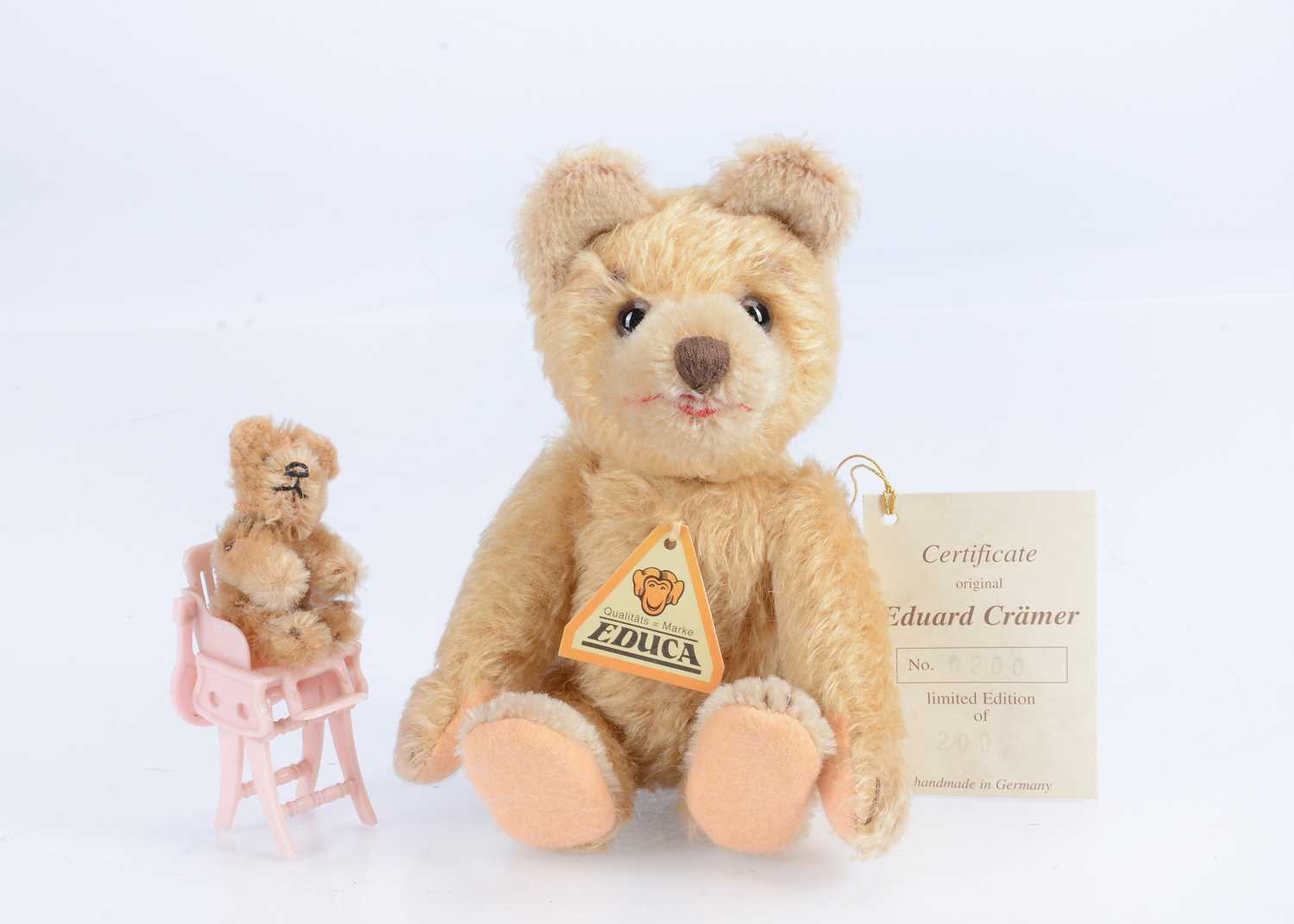 Lot 52 - A limited edition Eduard Cramer teddy bear