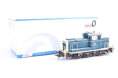 Lot 554 - Lenz 40141 0 Gauge DB blue and cream 260 513-9 Diesel Shunter