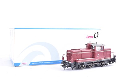 Lot 555 - Lenz 40142 0 Gauge DB maroon 260 309-0 Diesel Shunter