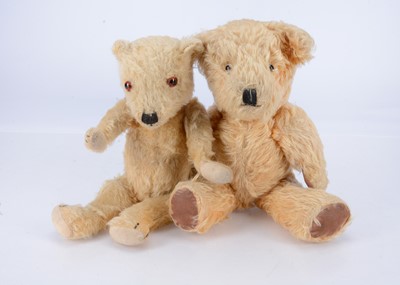 Lot 123 - A 1930s Chiltern teddy bear