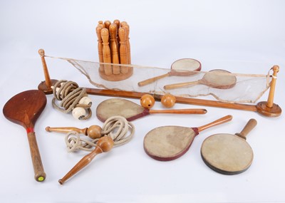 Lot 296 - Sports and games
