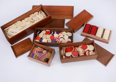 Lot 344 - Bone gaming chips