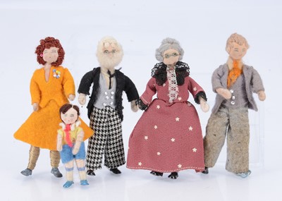 Lot 609 - A Grecon dolls’ house family of dolls