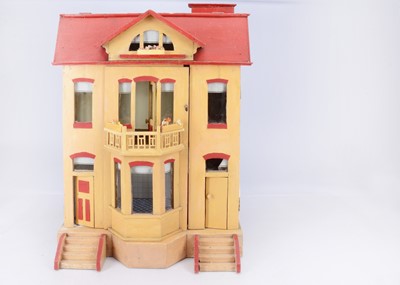 Lot 611 - An early 20th century Gottschalk dolls’ house with elevator