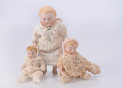 Lot 651 - Three Kestner all-bisque babies