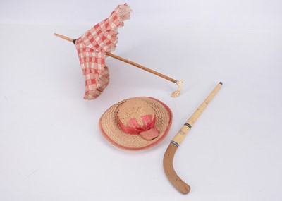 Lot 777 - Early 20th century doll’s summer accessories