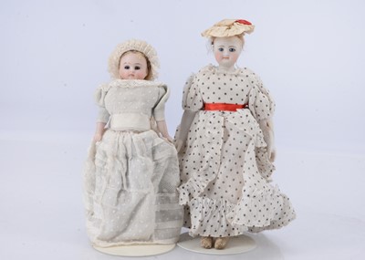 Lot 805 - A small Kling bisque shoulder-head solid dome doll