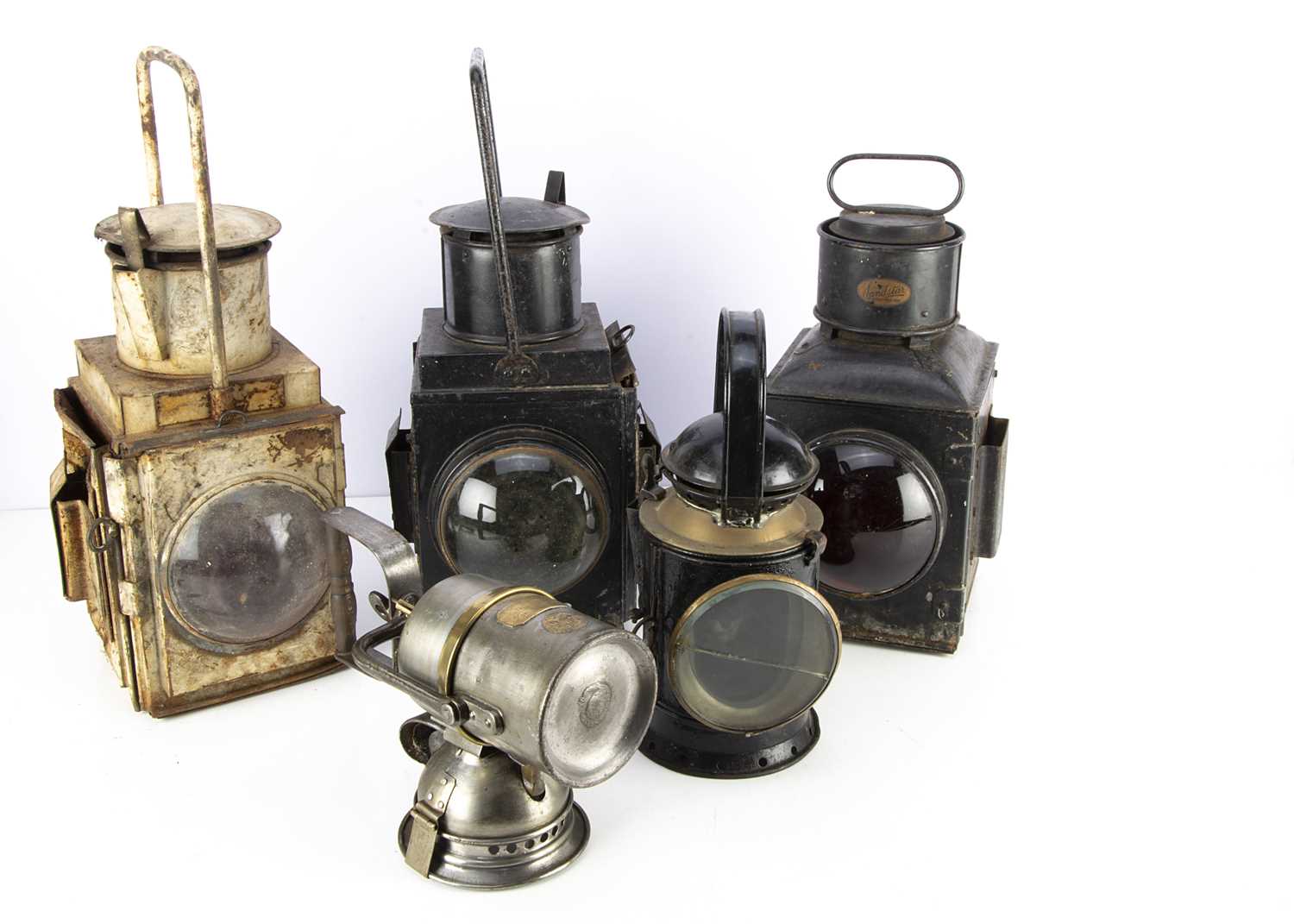 Lot 679 - Railway Lamps
