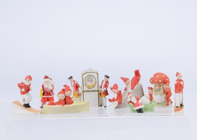Lot 859 - Rarer cake decorations