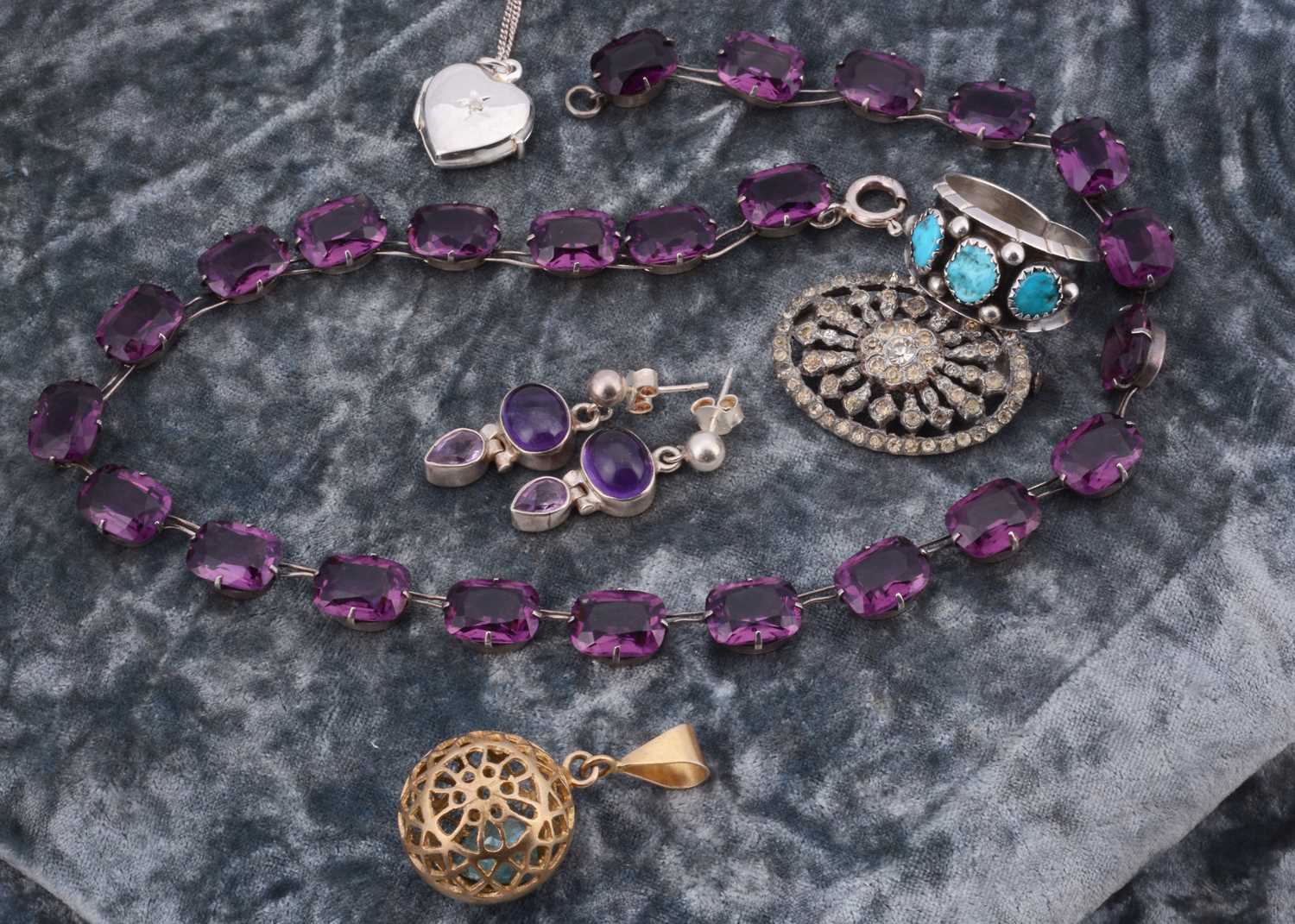 Lot 36 - A collection of silver jewels