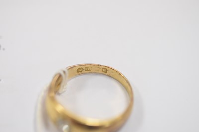 Lot 54 - A gentleman's 18ct gold diamond signet ring