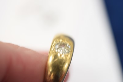 Lot 54 - A gentleman's 18ct gold diamond signet ring