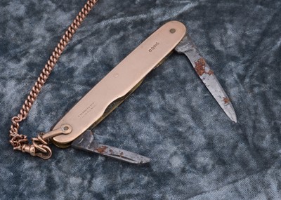 Lot 78 - A 9ct gold pocket penknife