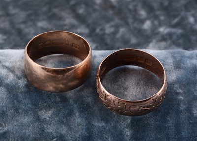 Lot 85 - Two 9ct gold wedding bands