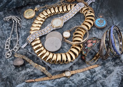 Lot 193 - A small collection of silver, paste set