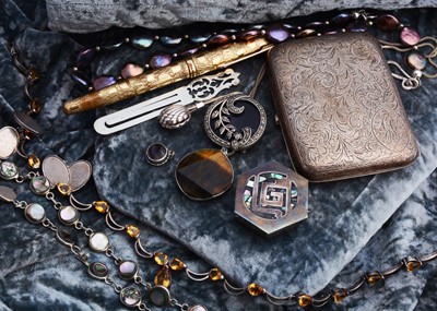 Lot 227 - A collection of silver jewels