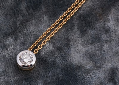 Lot 270 - An 18ct gold diamond drop pendant necklace
