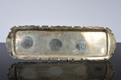 Lot 302 - A George V silver tray from Reid & Sons