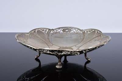 Lot 338 - A George VI silver centrepiece bowl by R.P
