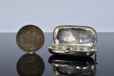 Lot 360 - A George V silver double sovereign case by S. Mordan & Co