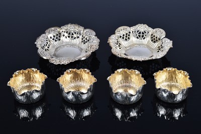 Lot 390 - A set of four Victorian silver salts by J.G & S