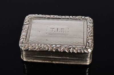 Lot 400 - A George III silver vinaigrette by L.S