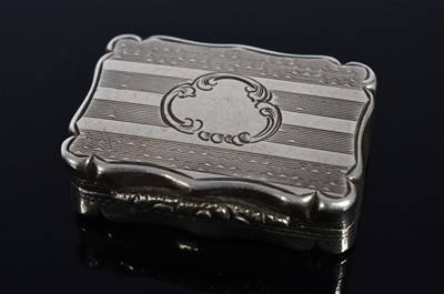 Lot 405 - A Victorian silver vinaigrette by D.P.