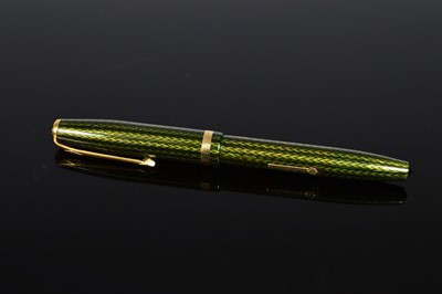 Lot 420 - A vintage Conway Stewart 85 L fountain pen