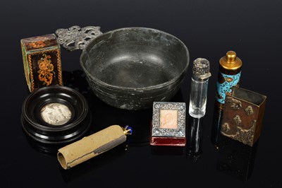 Lot 437 - A group of works of art