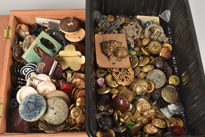 Lot 46 - A collection of Fashion and Military Buttons