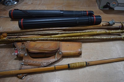 Lot 50 - A Boyton Archery Longbow