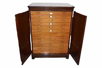 Lot 63 - A Vintage Multi-Drawer Collector's Cabinet
