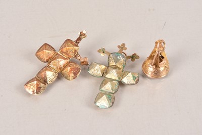 Lot 101 - A 9ct gold Masonic Fob