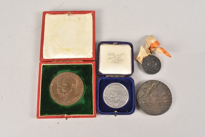 Lot 124 - A King Edward VII and Queen Alexandra Coronation Medallion