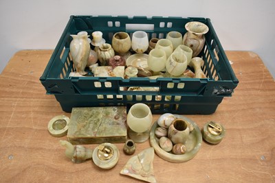 Lot 270 - A large collection of Onyx items