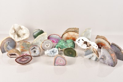 Lot 291 - An assortment of Worked Minerals