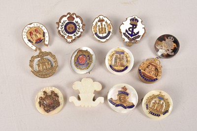 Lot 671 - An assortment of Sweetheart Brooches