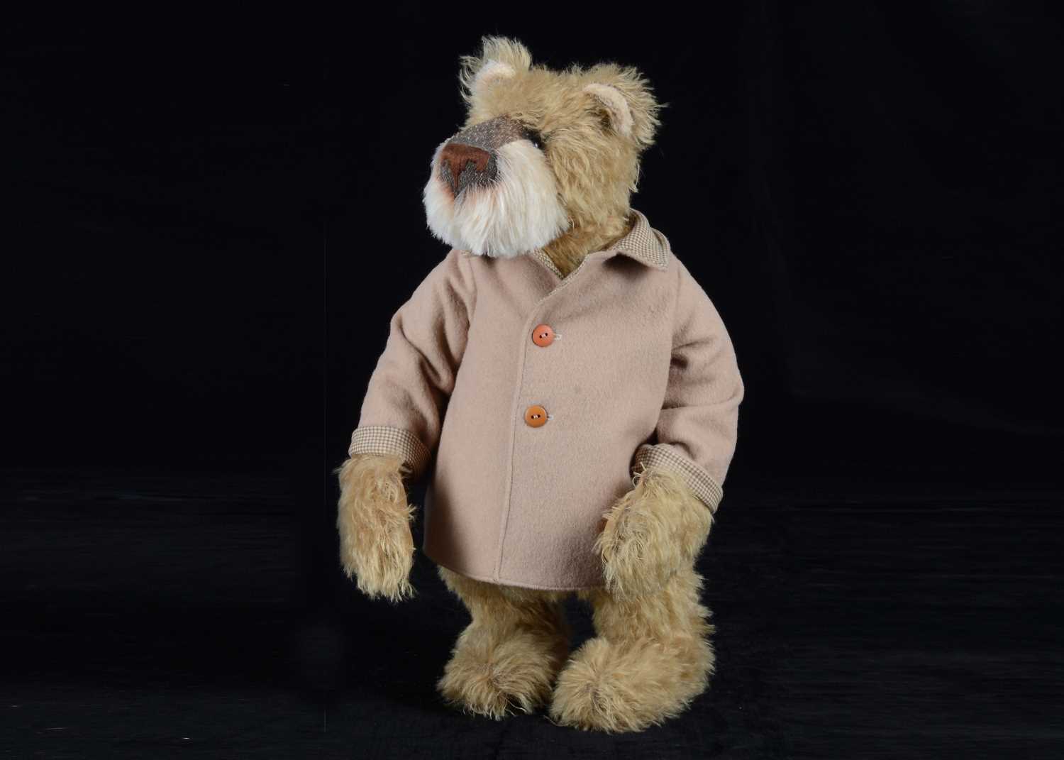 Lot 19 - A Teddystyle ‘Toby’ artist teddy bear