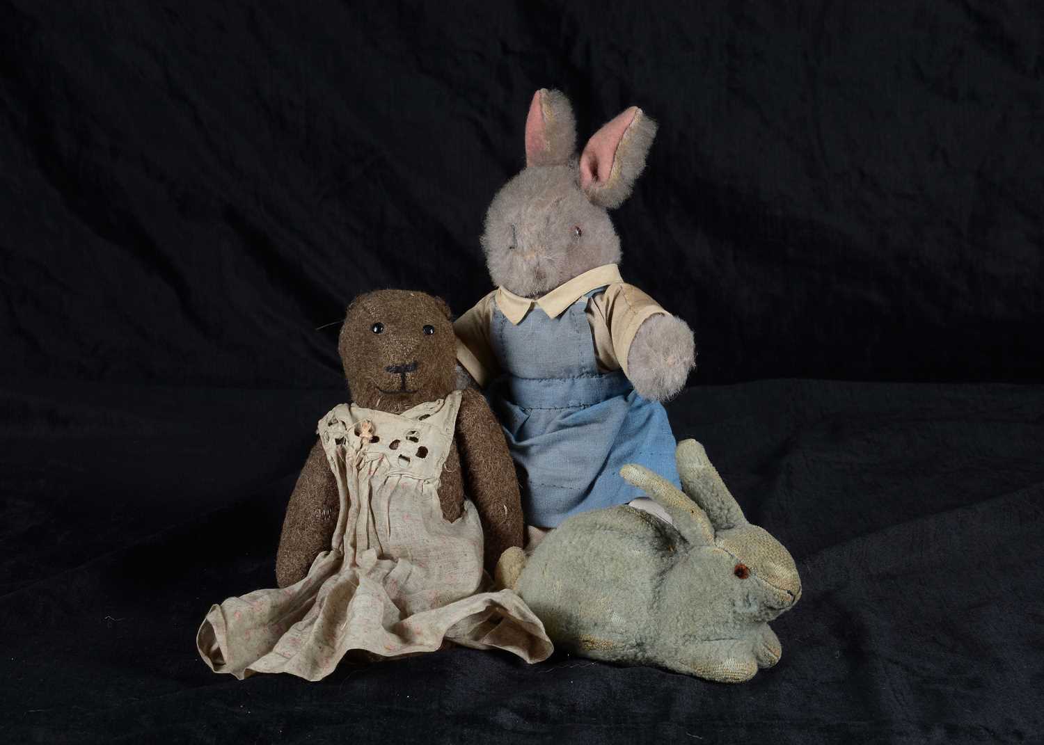 Lot 35 - Jennifer Warner’s childhood toys