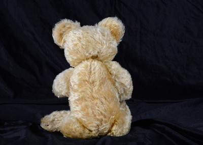 Lot 40 - A 1930s Chad Valley teddy bear