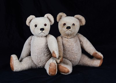 Lot 43 - A pair of unusual wool plush Farnell teddy bears, 1940s