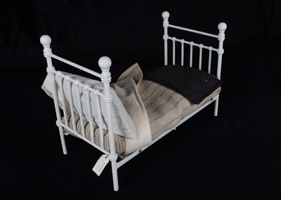 Lot 52 - An R John Wright limited edition Bears Bed