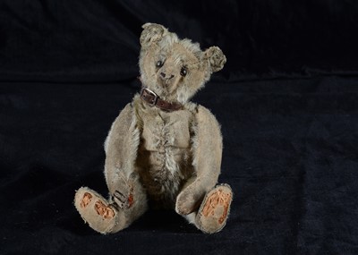 Lot 71 - A small early Steiff teddy bear, circa 1908