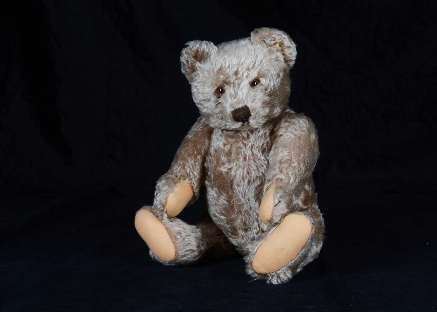 Lot 76 - A 1951-1958 Steiff Original teddy bear