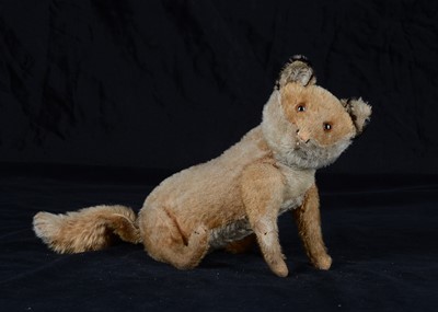 Lot 84 - An early 20th century Steiff five-way jointed fox